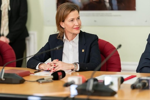 Prefectul de Timiş, după ce în urmă cu o zi a ajuns la spital, după o şedinţă a Comitetului pentru Situaţii de Urgenţă: A fost o cădere de calciu, pe fondul unei răceli de sezon