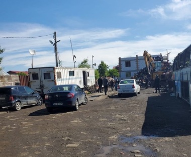Amenzi de peste 500.000 de lei, date în urma controalelor făcute de Garda de Mediu la firme care colectează şi ard ilegal deşeuri