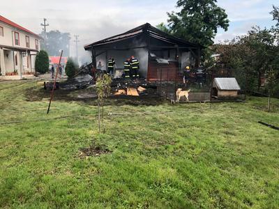 Arad: 29 de persoane evacuate dintr-un centru pentru vârstnici, după ce un incendiu a izbucnit la o anexă