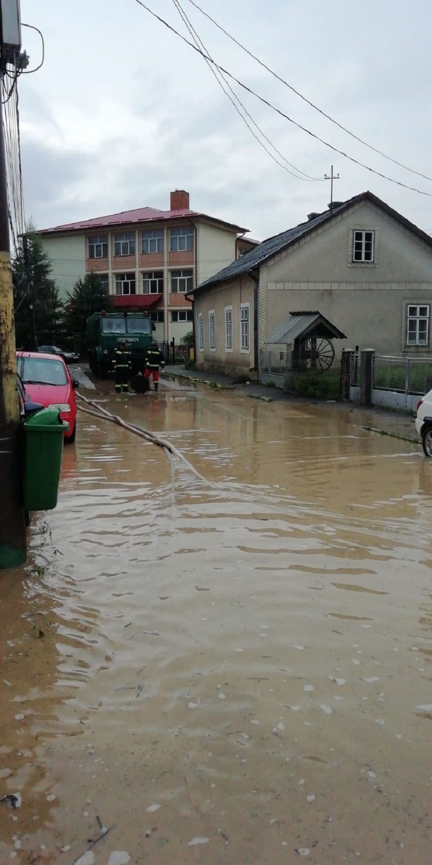 IGSU - Aversele torenţiale au produs inundaţii în 46 de localităţi din 22 judeţe - FOTO
