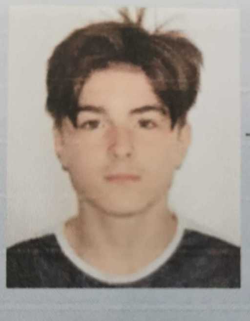 Adolescent de 15 ani din Maramureş, căutat de poliţişti după ce a dispărut dintr-un camping din Eforie Nord