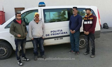 Migranţi depistaţi la frontierele cu Serbia şi Ungaria - FOTO
