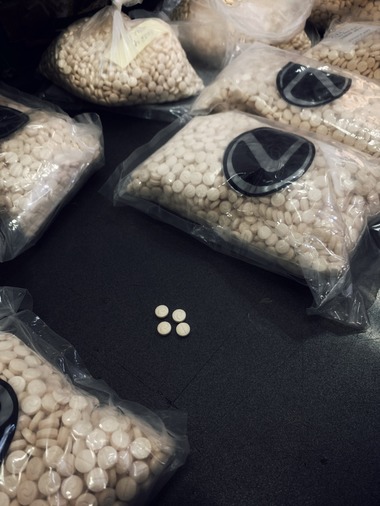 Poliţia Română anunţă o „captură record” de droguri, provenite din Siria şi ajunse la Constanţa într-un container care oficial conţinea săpun organic/ Valoarea de piaţă a drogurilor este estimată la 60 de milioane de euro