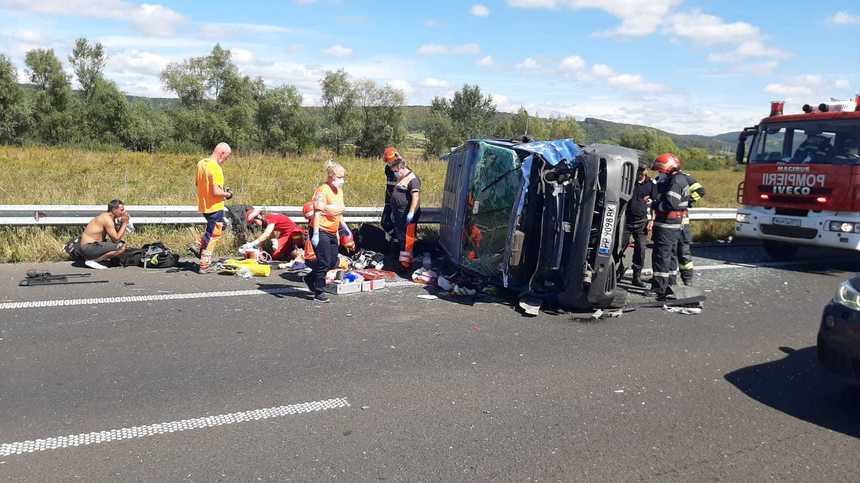 Hunedoara: O femeie de 37 de ani, însărcinată, a murit într-un accident rutier pe autostrada A1 Deva - Nădlac