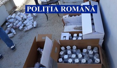 Aproape 12.000 de tone de azotat de amoniu depozitate necorespunzător, descoperite de poliţişti