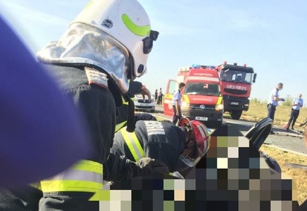 UPDATE: Constanţa: Trei persoane au murit şi una este grav rănită în urma unui accident rutier - FOTO, VIDEO