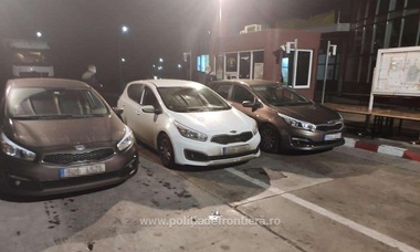 Autoturisme de peste 300.000 lei descoperite de poliţiştii de frontieră la doar câteva ore de la semnalarea furtului - FOTO