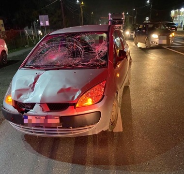 Ialomiţa: Două femei au fost lovite de o maşină pe trecerea de pietoni; una dintre ele a murit, cealaltă fiind rănită