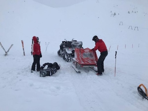 Intervenţii ale salvamontiştilor în cazul unor accidente pe domeniul schiabil Sinaia 