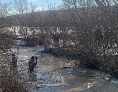 Olt: Cioban căutat într-un pârâu deoarece sunt indicii că s-ar fi înecat. Din apă au fost scoase 70 de oi moarte 