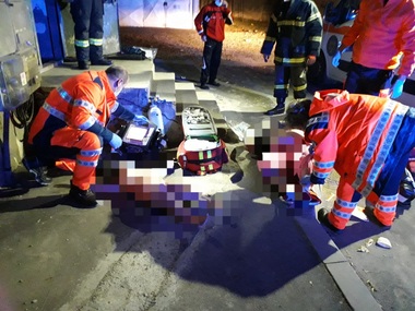 Pompierii din Vaslui au intervenit pentru deblocarea uşii unui apartament, unde nu răspundea nimeni, în interior fiind puternic miros de gaz / O femeie de 31 de ani şi fiica ei de 4 ani nu au putut fi salvate