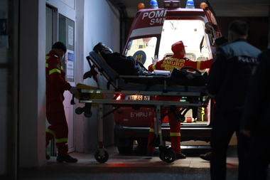 Un primar din judeţul Buzău a ajuns la spital după ce a fost agresat / Bărbatul susţine că a fost bătut de fostul primar care este acum viceprimar 