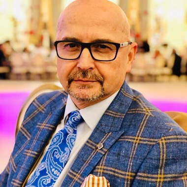 Fostul director de la Pieţe Timişoara Ionuţ Nasleu a fost pus sub control judiciar. El este vizat într-un dosar de şantaj, după plângerea depusă de doi jurnalişti