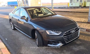 Autoturisme cu numere false de înmatriculare căutate de autorităţile portugheze, descoperite la Vama Petea - FOTO
