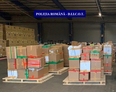 Parfumuri în valoare de peste 3 milioane de euro, găsite într-un container sosit în Portul Constanţa/ Verificările, în dosarul de contrabandă cu parfumuri ale unor branduri cunoscute, în care sunt implicaţi şi poliţişti de la BCCO Constanţa şi vameşi