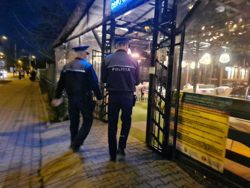 Zeci de brăileni, amendaţi după ce au fost găsiţi de poliţişti şi jandarmi la plimbare, pe Faleza Dunării, după ora 22.00