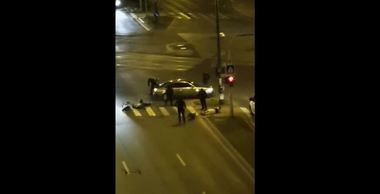 Dosar penal şi amenzi după o bătaie pe o stradă din Timişoara. Cel puţin zece bărbaţi au fost implicaţi