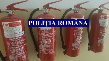 Percheziţii de amploare în Bucureşti şi în 28 de judeţe, într-un dosar de înşelăciune şi evaziune fiscală/ E vizată o firmă care asigura mentenanţa pentru echipamentele de securitate la incendii în instituţii publice, şcoli şi unităţi militare