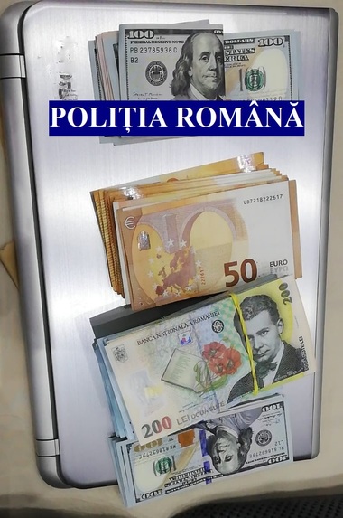 Percheziţii în Bucureşti şi în mai multe judeţe, la persoane suspectate de evaziune fiscală / Au fost folosite 27 de firme pentru a eluda plata taxelor, prejudiciul fiind de 1 milion de lei 