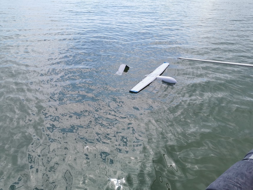 Dronă găsită în Marea Neagră de un echipaj ARSVOM, la 41 de mile marine de ţărm - FOTO, VIDEO
