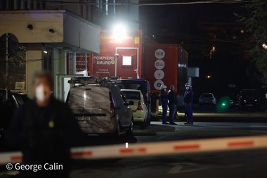 UPDATE - Două persoane, angajaţi ai Spitalului "Victor Babeş", reţinute în dosarul decesului a trei pacienţi din unitatea mobilă ATI a unităţii medicale. Va fi cerută arestarea preventivă / Reacţia reprezentanţilor spitalului