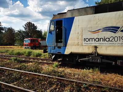 Dâmboviţa: Incendiu la locomotiva unui tren în care se aflau 80 de pasageri