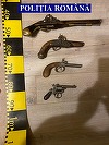 Percheziţie la Timişoara, la locuinţa unui bărbat care deţinea ilegal mai multe arme