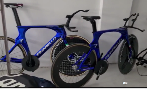 Vrancea - Bicicletele furate echipei naţionale de ciclism a Italiei au fost predate reprezentanţilor Federaţiei Italiene - FOTO, VIDEO