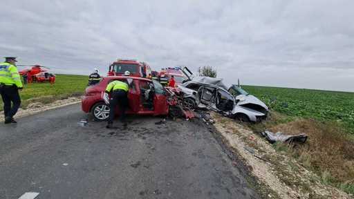 Trei persoane au murit şi una a fost grav rănită, într-un accident petrecut în judeţul Constanţa - FOTO, VIDEO