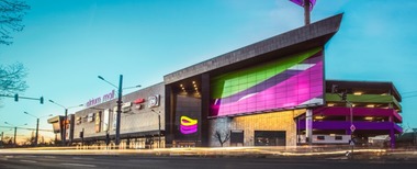 Intervenţie a pompierilor la un mall din Arad, după un scurtcircuit la un aparat de climatizare