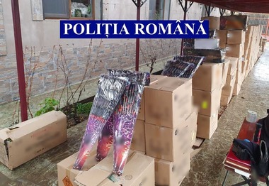 Ialomiţa: 4.500 de kilograme de obiecte pirotehnice, confiscate în urma unor percheziţii  