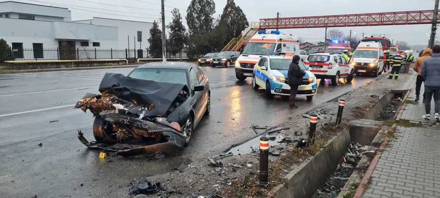Accident cu un mort şi patru răniţi pe DN 1, între Bucureşti şi Ploieşti - FOTO