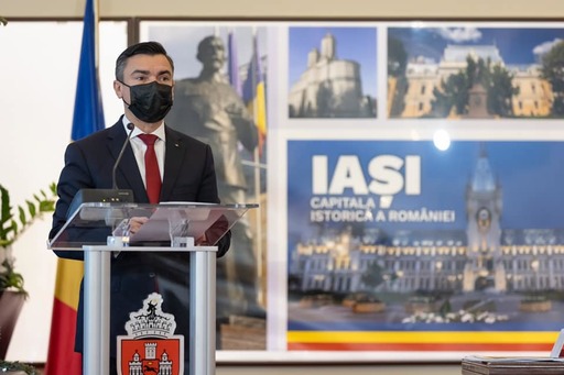 Petrecere în aer liber la Iaşi, de 600.000 de lei, organizată de Primărie / Chirica: Riscul de infectare pentru cei care vor veni la concert este mult mai redus faţă de cel al oamenilor care vor sta la interior
