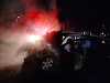 Galaţi - O tânără de 21 de ani, salvată în ultima clipă dintr-un autoturism în flăcări - FOTO
