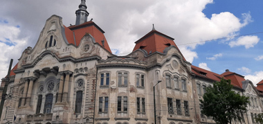 UPDATE - Ameninţare cu bombă la Liceul Catolic din Timişoara / Elevii au fost evacuaţi / Alarma a fost falsă