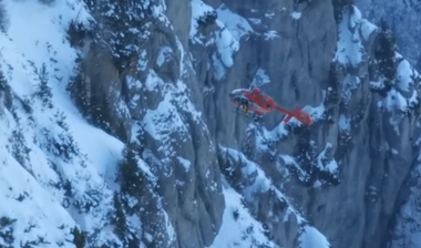 O alpinistă experimentată a murit în timpul unei ascensiuni în Bucegi, chiar de ziua ei. Trupul a fost găsit joi, dar nu a putut fi extras din zona în care se află - VIDEO