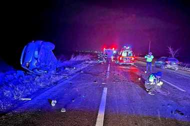 Ialomiţa: Un mort şi doi răniţi într-un accident produs pe DN 2, fiind implicate două autoturisme şi un TIR - FOTO