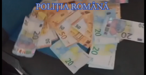 Constanţa: Bărbat prins în timp ce încerca să pună în circulaţie 1.730 de euro falşi