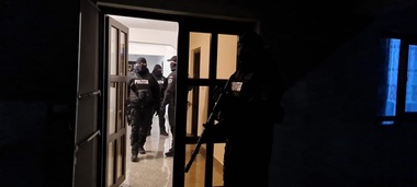 Percheziţii  în judeţele Buzău, Giurgiu şi Ilfov, într-un dosar privind eliberarea certificatelor de vaccinare anti Covid-19 la un cabinet medical din Giurgiu