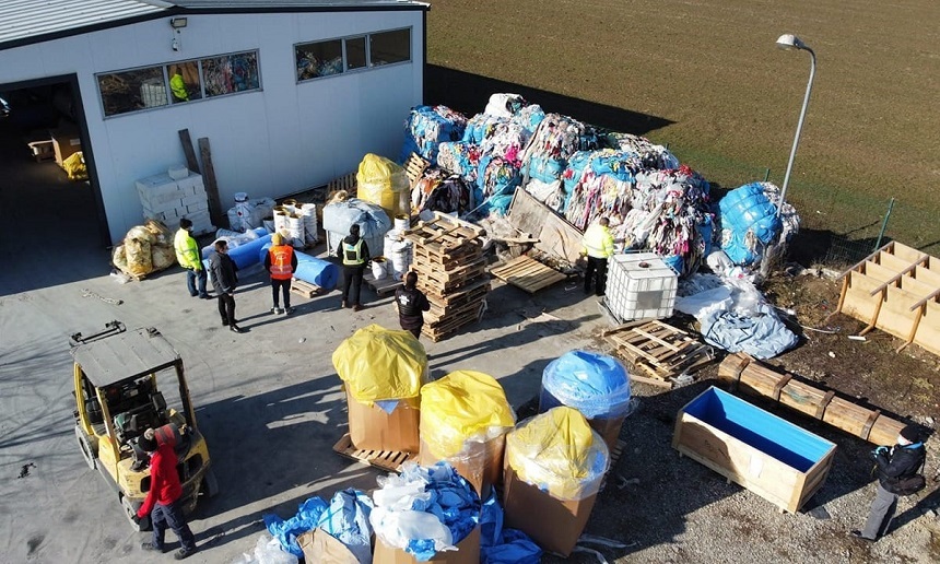 Peste 600 de tone de deşeuri, descoperite în urma unor percheziţii în Ilfov, Călăraşi şi Teleorman - FOTO
