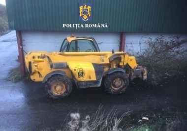 Utilaj de 30.000 de euro, furat din Marea Britanie, depistat de poliţişti pe autostradă, în judeţul Timiş