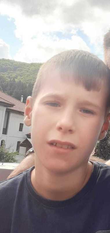 Copil de 10 ani din judeţul Gorj, dispărut / El se juca la marginea unei păduri, unde se afla cu mama sa / Acţiune de amploare pentru căutare 