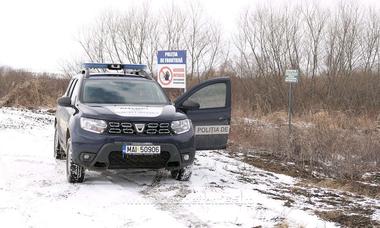 Trei bărbaţi din Suceava, cercetaţi pentru trafic de migranţi după ce ar fi adus în ţară cetăţeni ucraineni fără a efectua formalităţile de frontieră