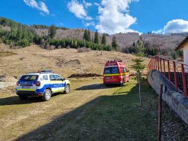 Braşov: Intervenţie a salvatorilor ISU în cazul unei persoane prăbuşite cu parapanta
