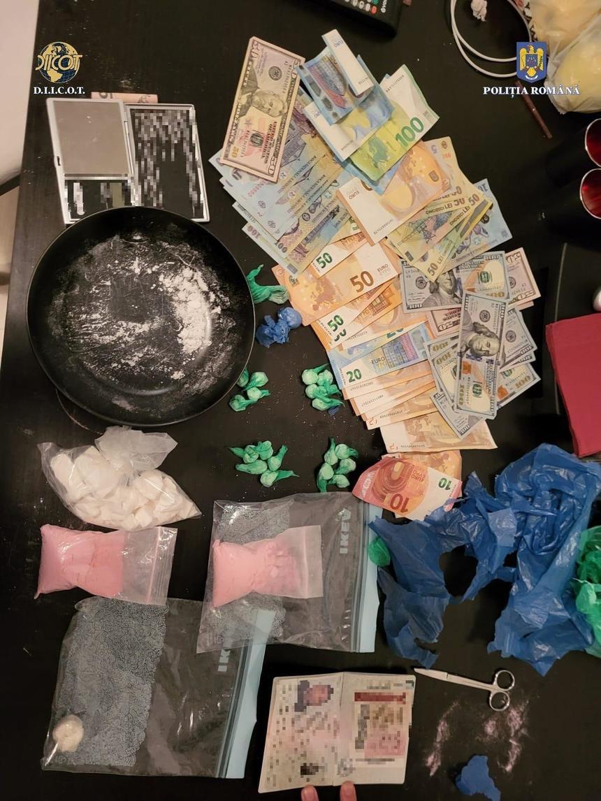 Cinci persoane sunt cercetate după ce au încercat să vândă droguri la un festival din Mamaia - VIDEO