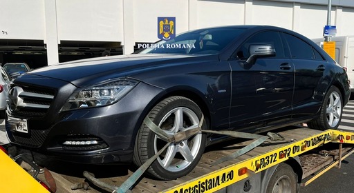 Bacău: Doi bărbaţi, reţinuţi într-un dosar în care Poliţia instrumentează furtul unui seif cu 40.000 de lei