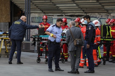 Raed Arafat, despre incendiul de la metrou: A dus la evacuarea a 172 de persoane, dintre care un număr de 25 au fost asistaţi medical / Nu sunt victime