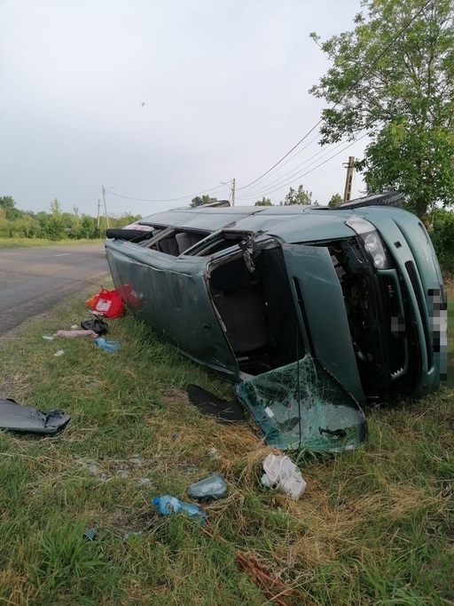 Giurgiu: Microbuz în care se aflau nouă persoane, implicat într-un accident rutier - FOTO
