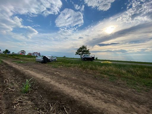 Doi morţi, între care un copil, şi trei răniţi, în urma unui accident produs pe DN 2, în judeţul Buzău - FOTO