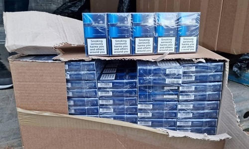Constanţa: 760.000 de pachete cu ţigări de contrabandă, găsite de poliţiştii de frontieră într-un autocamion şi în două locuinţe  - FOTO